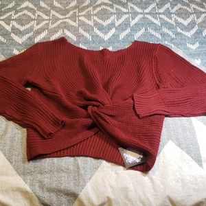 Twist Front Crop Sweater Sz M